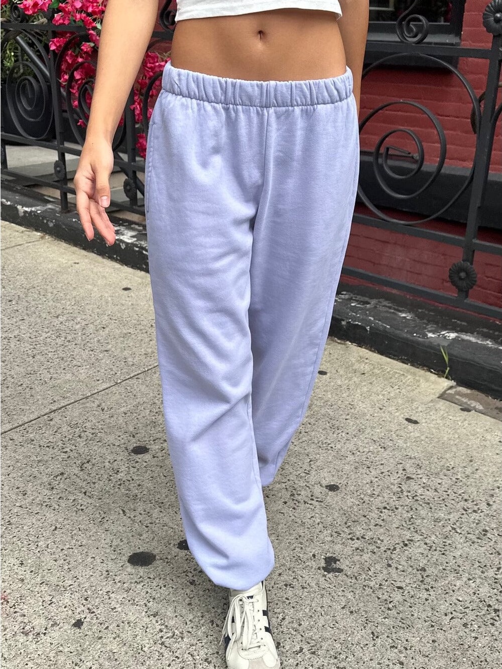 Brandy Melville Women's Lavender Elastic-Waist Sweatpants Small